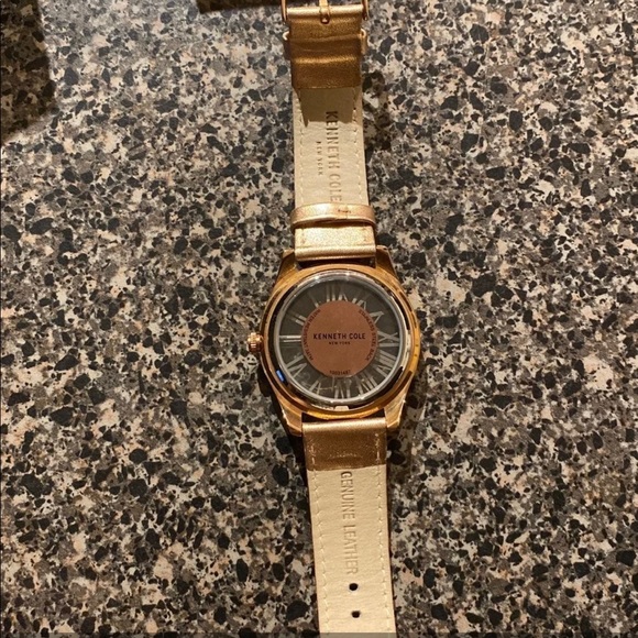 Woman’s watch - Picture 4 of 5
